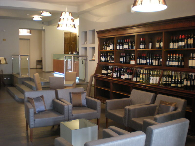 Hotel Castello Di Santa Vittoria Santa Vittoria dʼAlba Zewnętrze zdjęcie