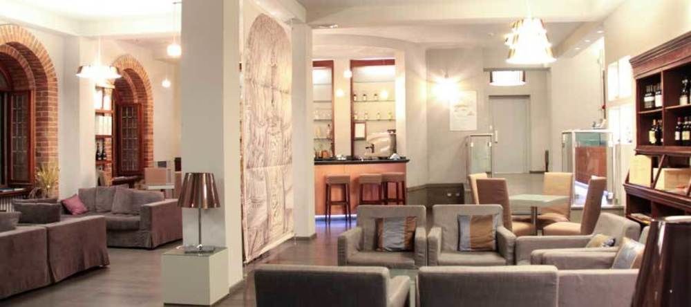Hotel Castello Di Santa Vittoria Santa Vittoria dʼAlba Zewnętrze zdjęcie