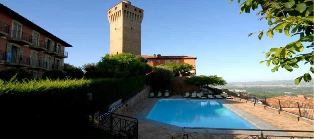 Hotel Castello Di Santa Vittoria Santa Vittoria dʼAlba Zewnętrze zdjęcie