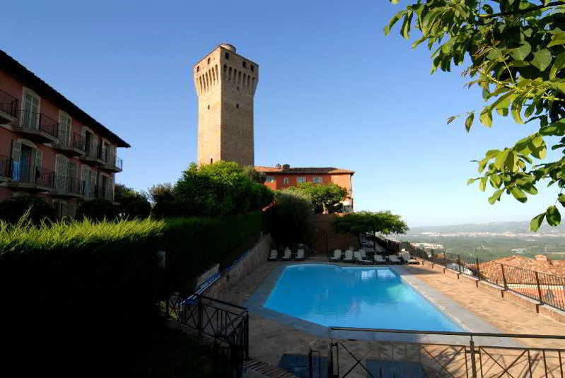Hotel Castello Di Santa Vittoria Santa Vittoria dʼAlba Zewnętrze zdjęcie